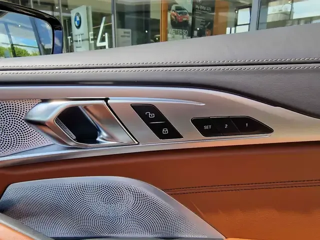 BMW M850