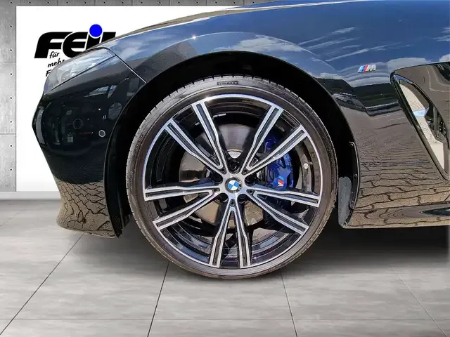 BMW M850