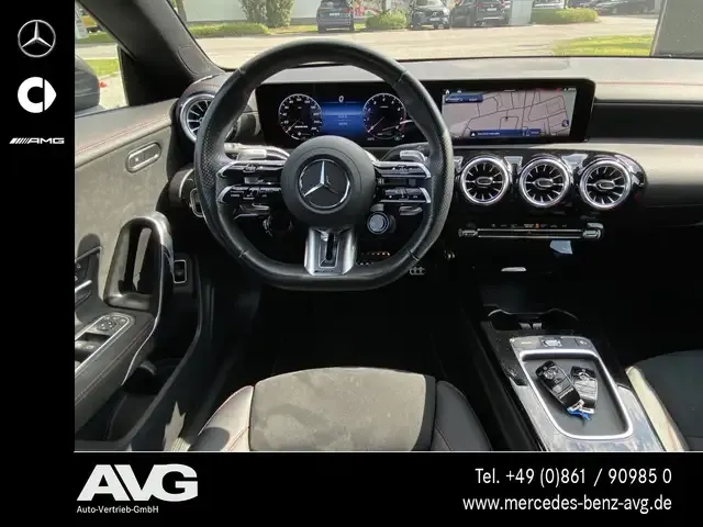 Mercedes-Benz CLA 35 AMG