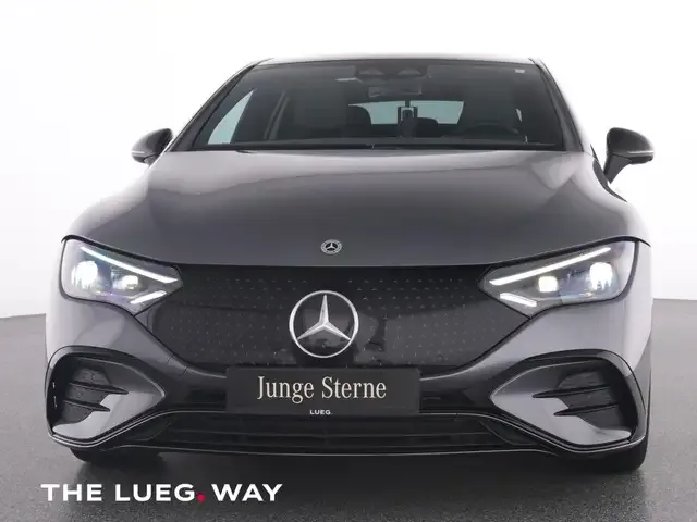 Mercedes-Benz EQE 300