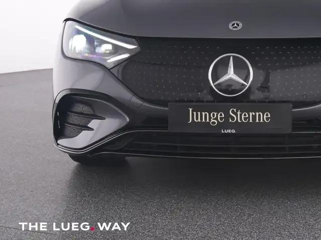 Mercedes-Benz EQE 300