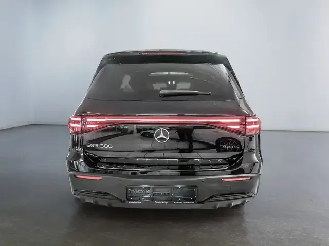 Mercedes-Benz EQB 300