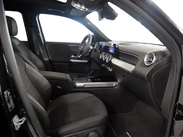 Mercedes-Benz EQB 300
