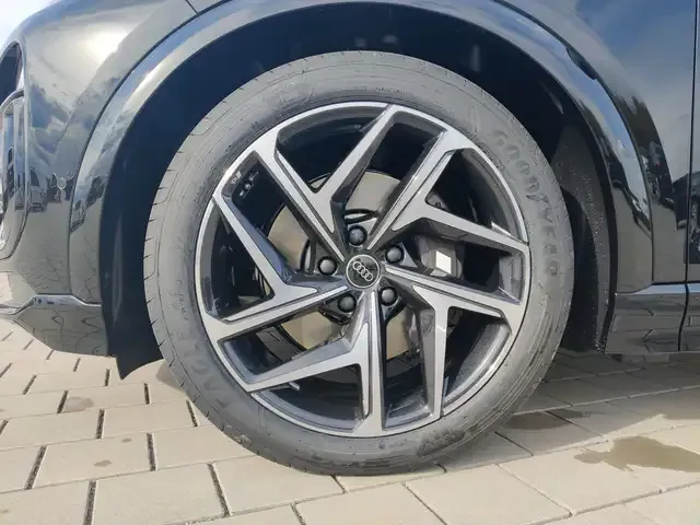 Audi SQ6
