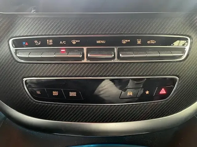 Mercedes-Benz V 250