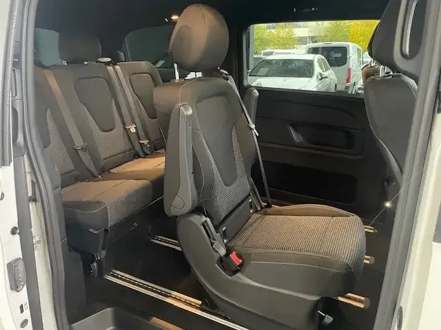 Mercedes-Benz V 250
