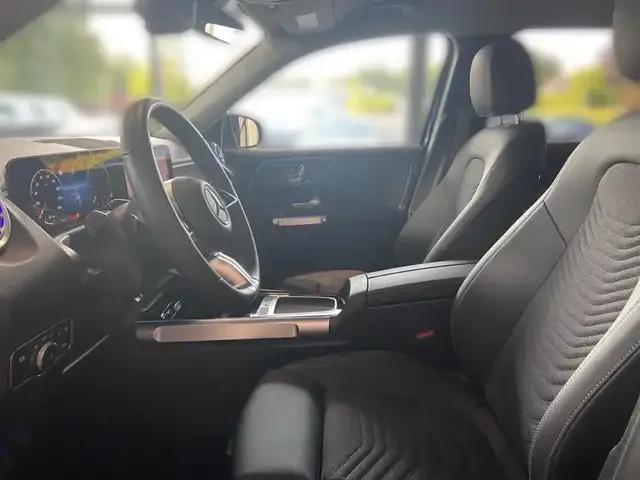 Mercedes-Benz GLB 200