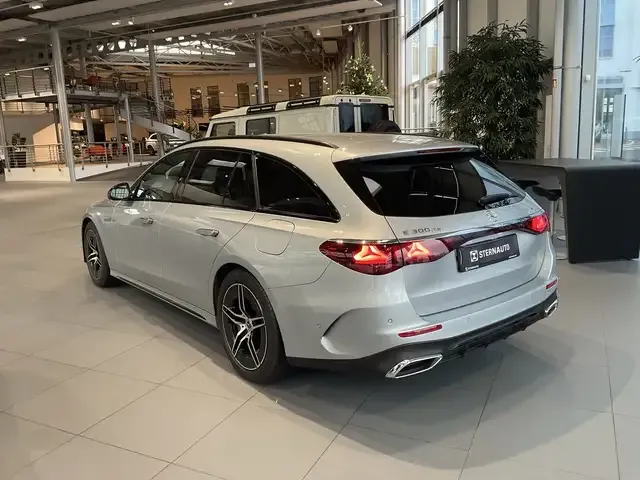 Mercedes-Benz E 300