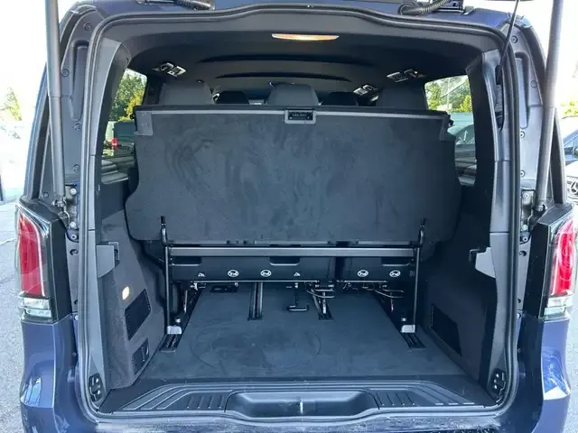 Mercedes-Benz EQV 300