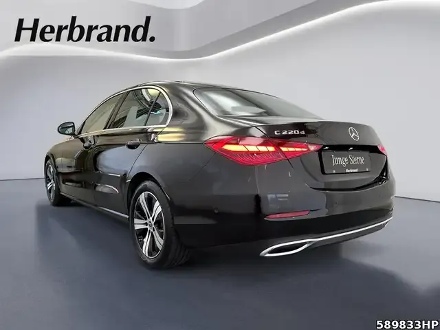 Mercedes-Benz C 220