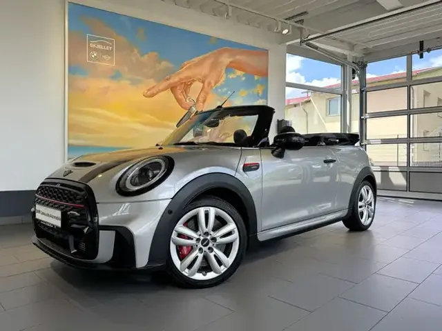 MINI John Cooper Works Cabrio