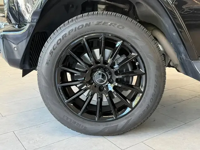 Mercedes-Benz G 500