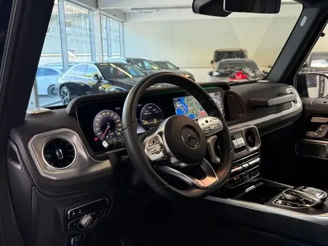 Mercedes-Benz G 500