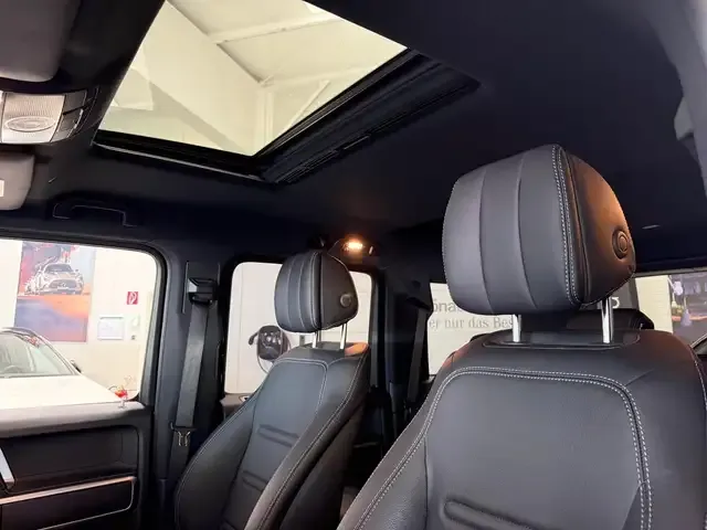 Mercedes-Benz G 500