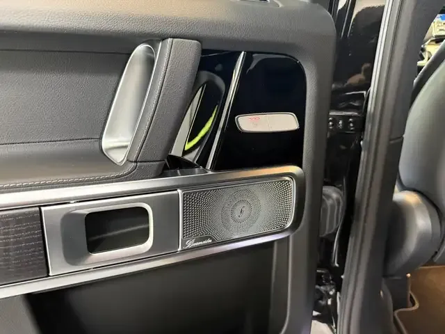 Mercedes-Benz G 500
