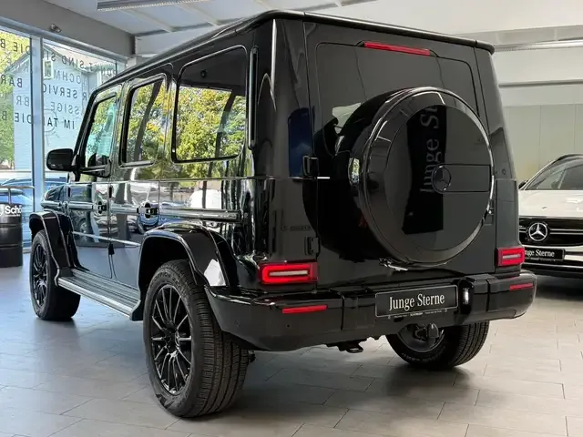 Mercedes-Benz G 500