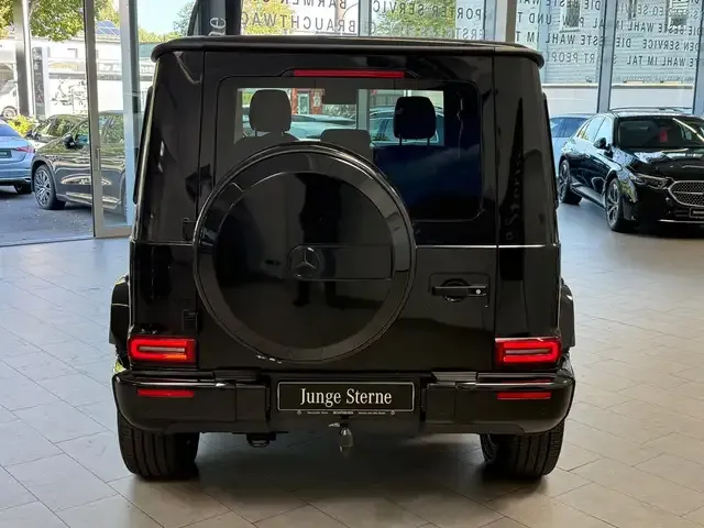 Mercedes-Benz G 500