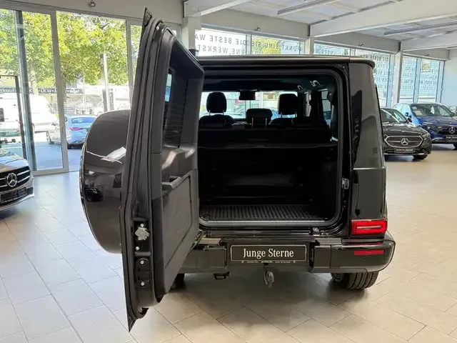 Mercedes-Benz G 500