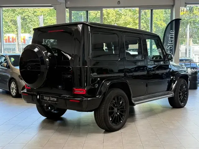 Mercedes-Benz G 500