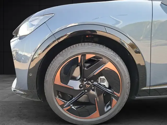 CUPRA Tavascan