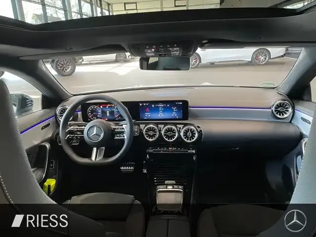 Mercedes-Benz CLA 220