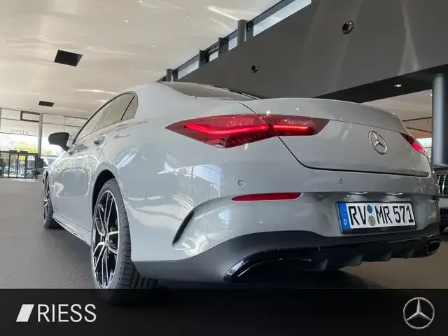 Mercedes-Benz CLA 220