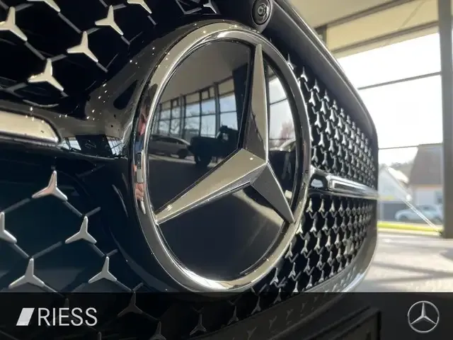 Mercedes-Benz CLA 220