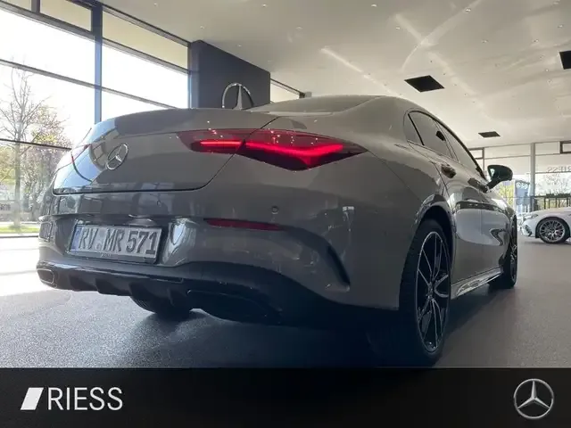 Mercedes-Benz CLA 220