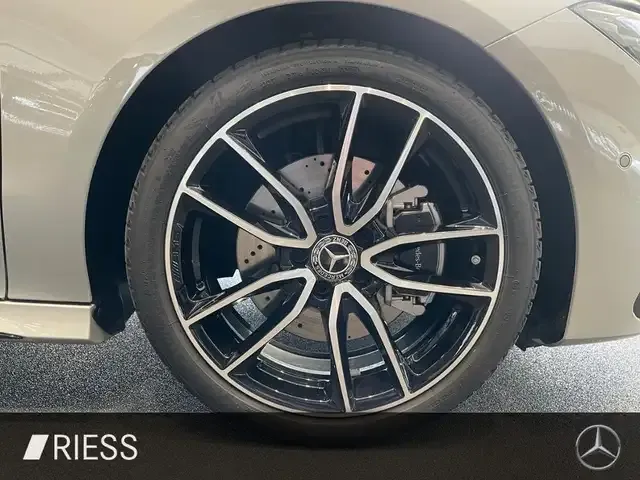 Mercedes-Benz CLA 220