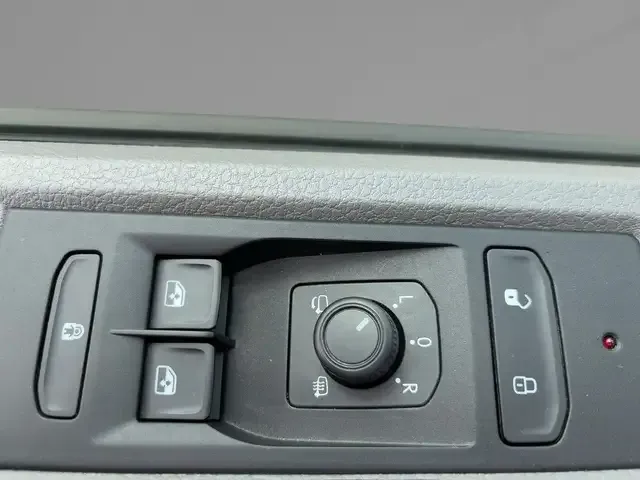 Volkswagen T6.1 Caravelle