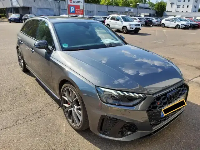Audi S4