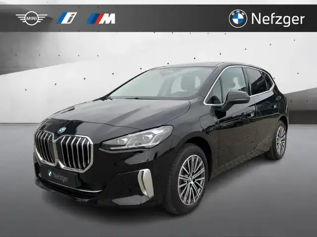 BMW 225