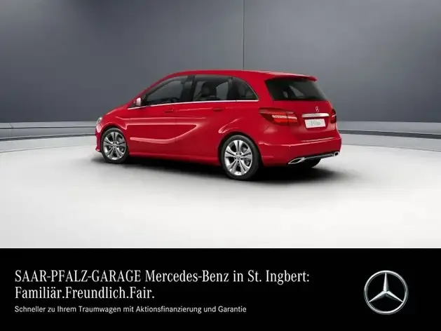 Mercedes-Benz B 180