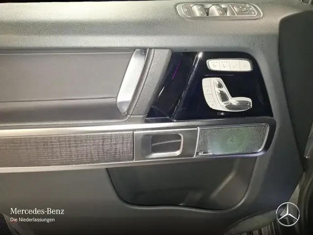 Mercedes-Benz G 500