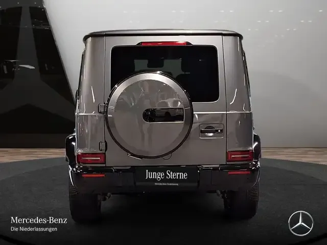 Mercedes-Benz G 500