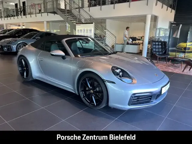 Porsche 992