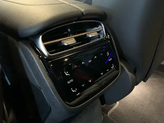 Mercedes-Benz EQE 300