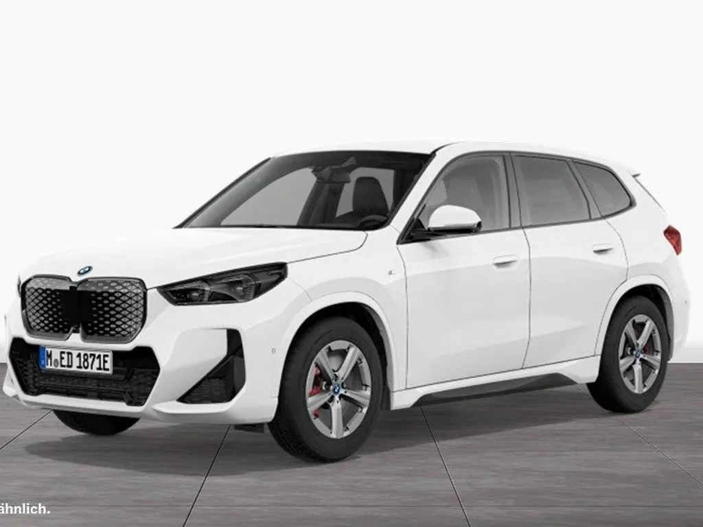 BMW iX1