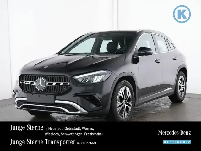Mercedes-Benz GLA 180
