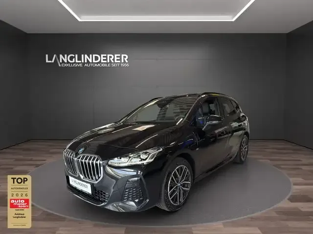BMW 225