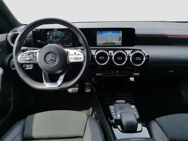 Mercedes-Benz CLA 200