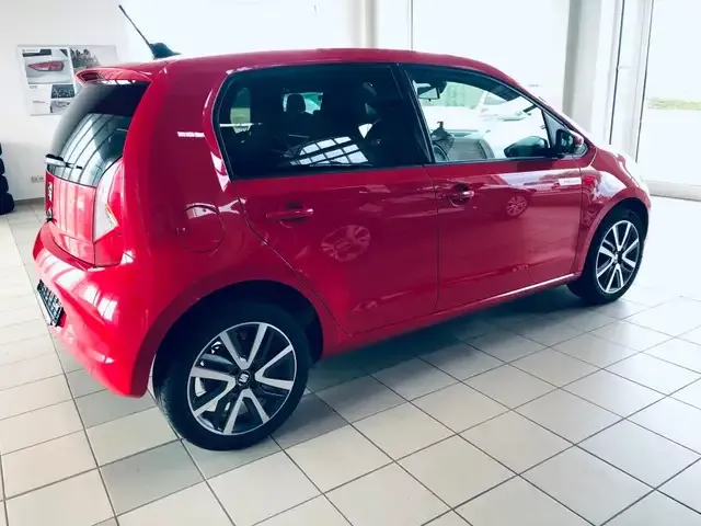 SEAT Mii