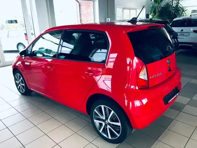 SEAT Mii