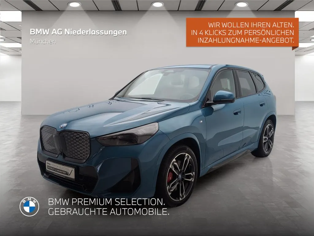BMW iX1