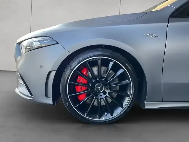 Mercedes-Benz A 35 AMG