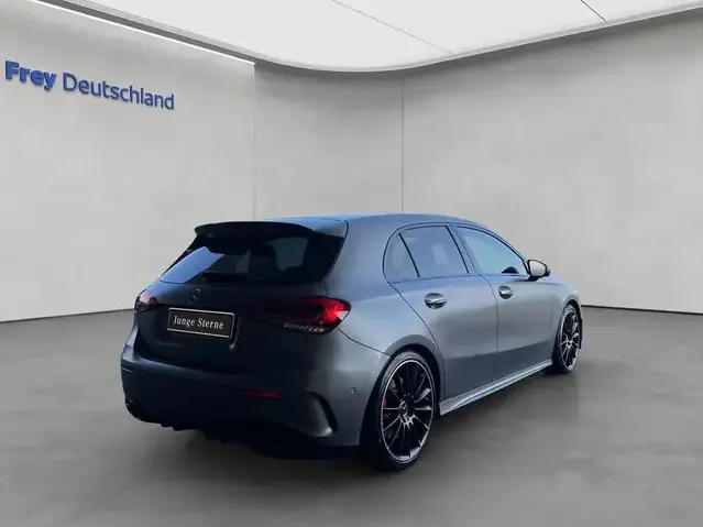 Mercedes-Benz A 35 AMG