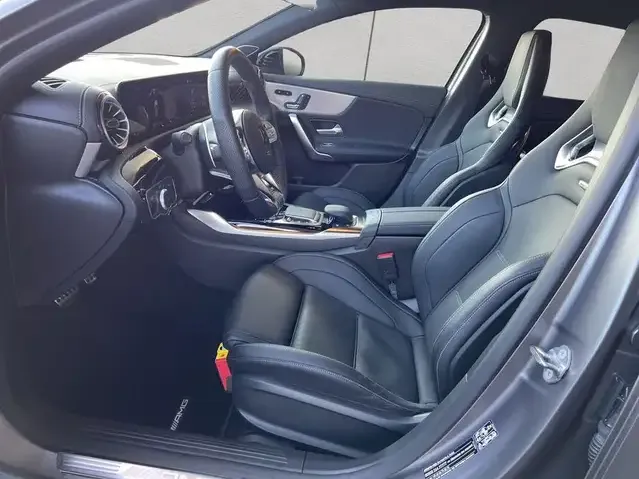 Mercedes-Benz A 35 AMG