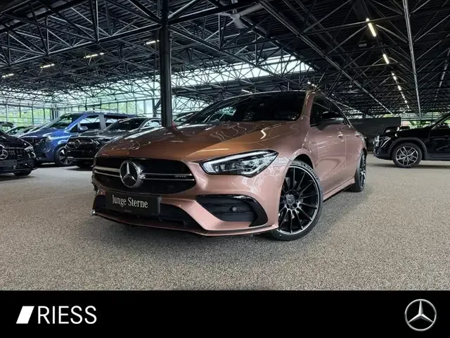 Mercedes-Benz CLA 35 AMG