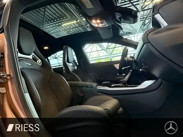 Mercedes-Benz CLA 35 AMG