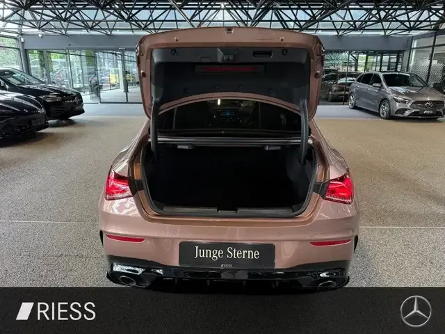 Mercedes-Benz CLA 35 AMG